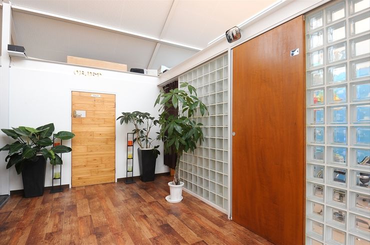 内装　フロント